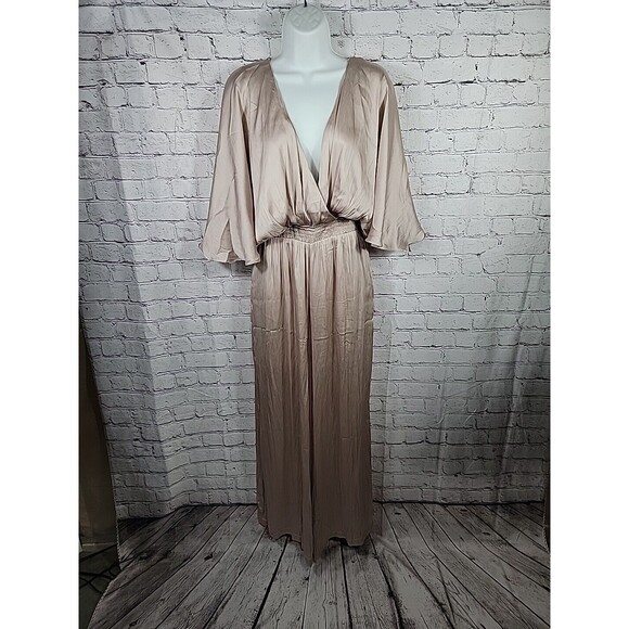 Wishlist Apparel Satin Beige Romper Womens Size Med - Picture 1 of 10